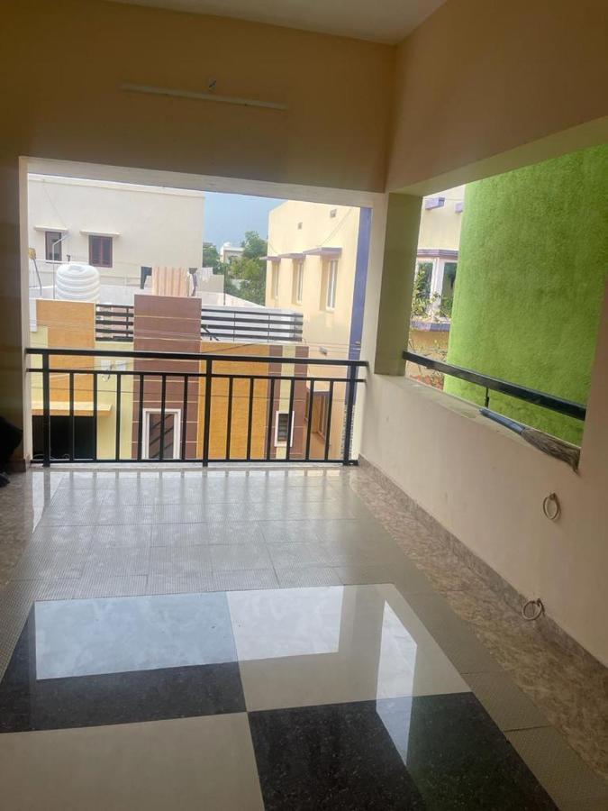 White Home Service Apartment 2Bhk Madurai Exterior foto